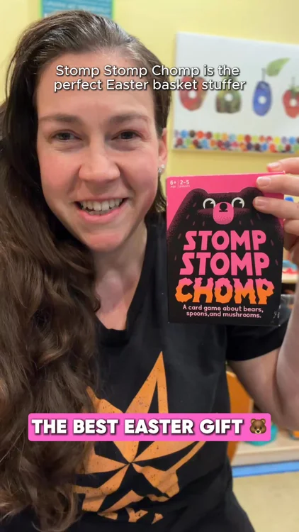 Stomp Stomp Chomp: Fun Family Card Game