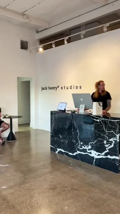 a place to look good and feel good. a new approach to wellness.