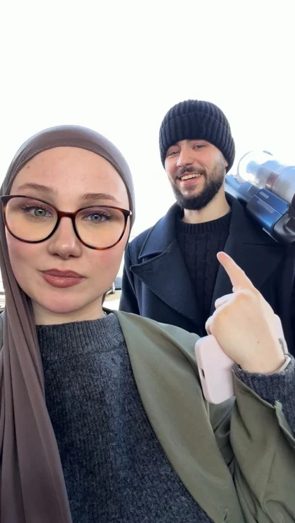 Nach dem Bauernhof besuch hatte unser Auto echt eine Reinigung nötig! Gut das ich unseren Staubsauger mit eingepackt habe | Anzeige#resetwithlevoit #emindelight #lenaglams #lvac300 #family