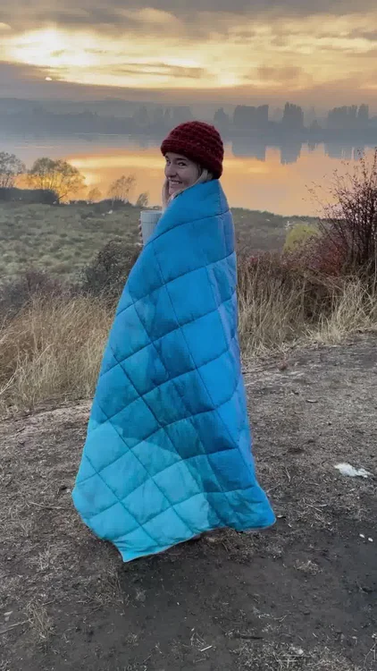 People Love this Viral Puffy Blanket!